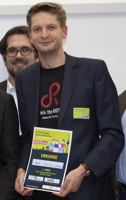Matthias Wählisch receives first place of Forum for Excellent Young Scientists