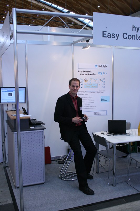 Fritz at our joined booth with link-lab at the Learntec 2007