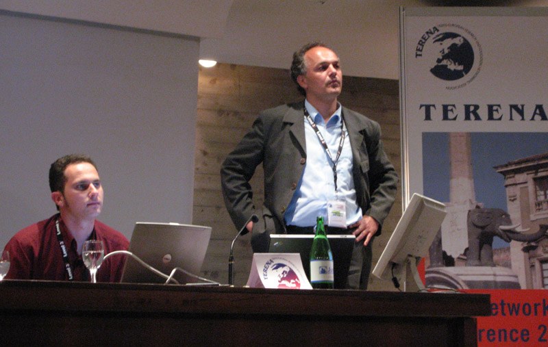 Thomas Schmidt chairs a session at the TNC 2006